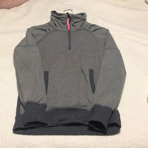 Adorable girl’s gray ivivva half zip